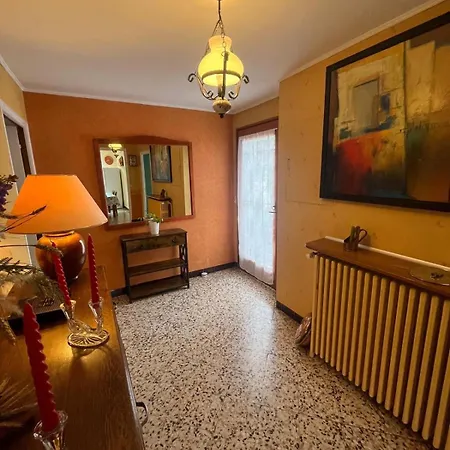 Holiday home De Saint-hippolyte Bay-sur-Aube